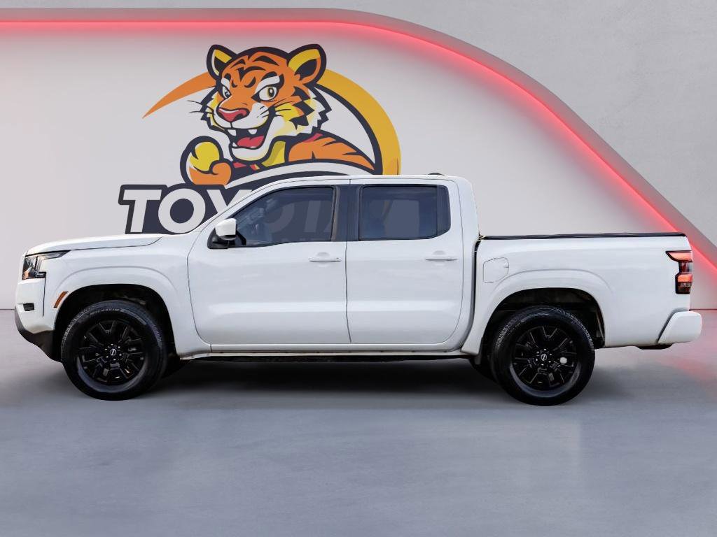 Used 2023 Nissan Frontier SV image 8
