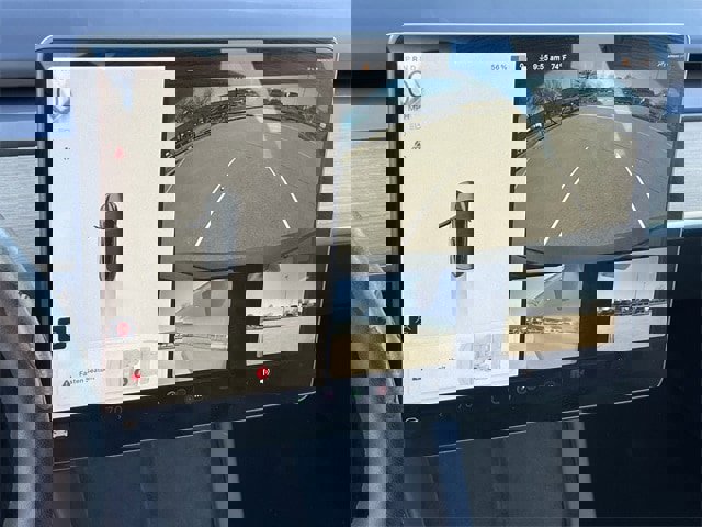 Used 2022 Tesla Model 3 Standard Range image 12