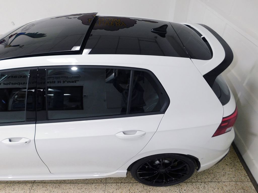 Used 2025 Volkswagen Golf R Black Edition image 26