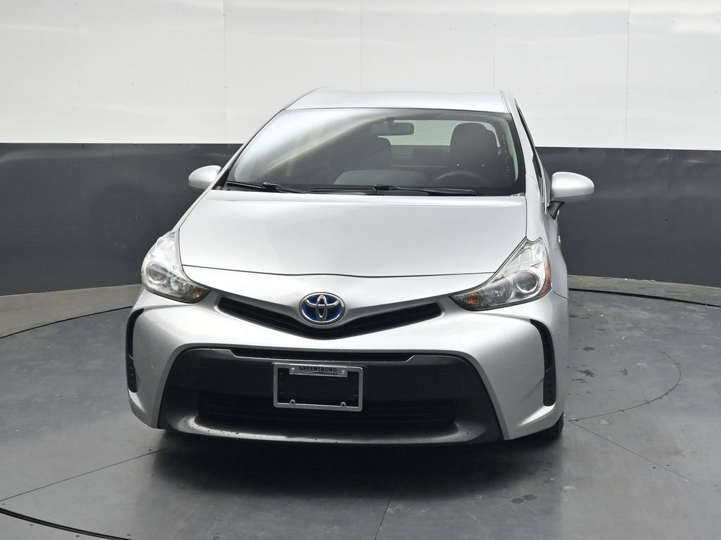 Used 2017 Toyota Prius V Two image 9