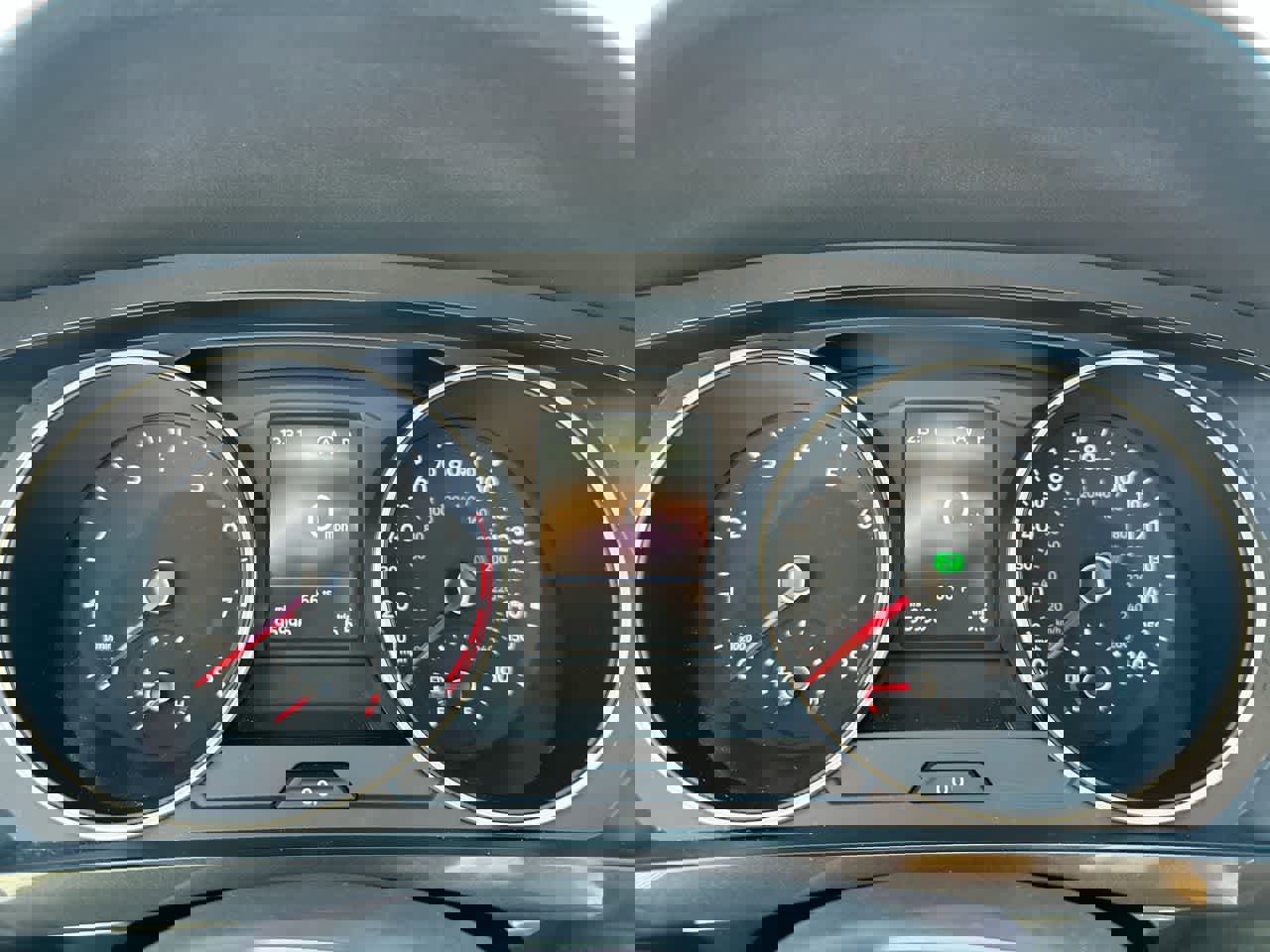 Used 2019 Volkswagen Tiguan SE w/ Panoramic Sunroof Package image 35