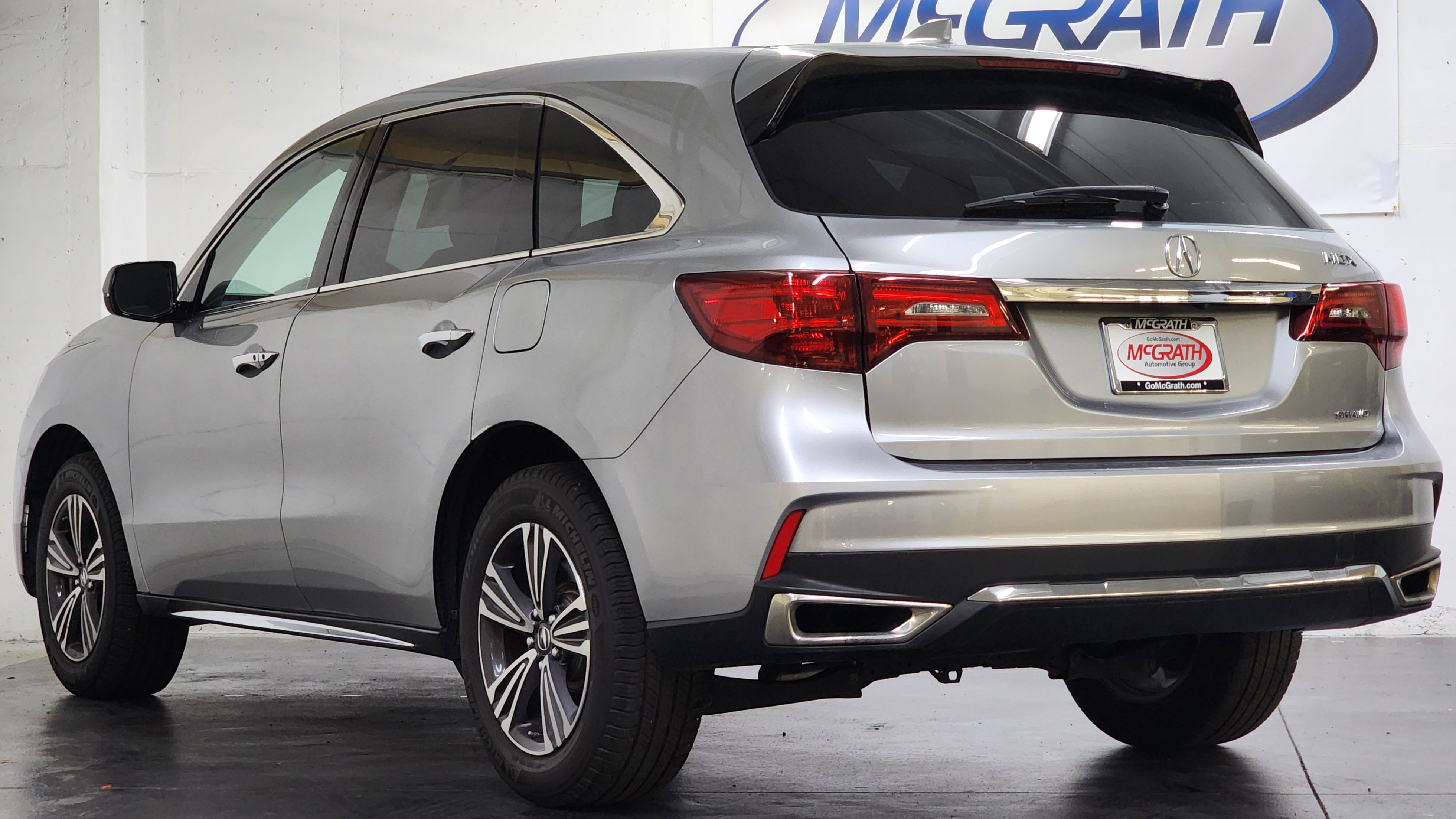 Used 2018 Acura MDX SH-AWD image 9