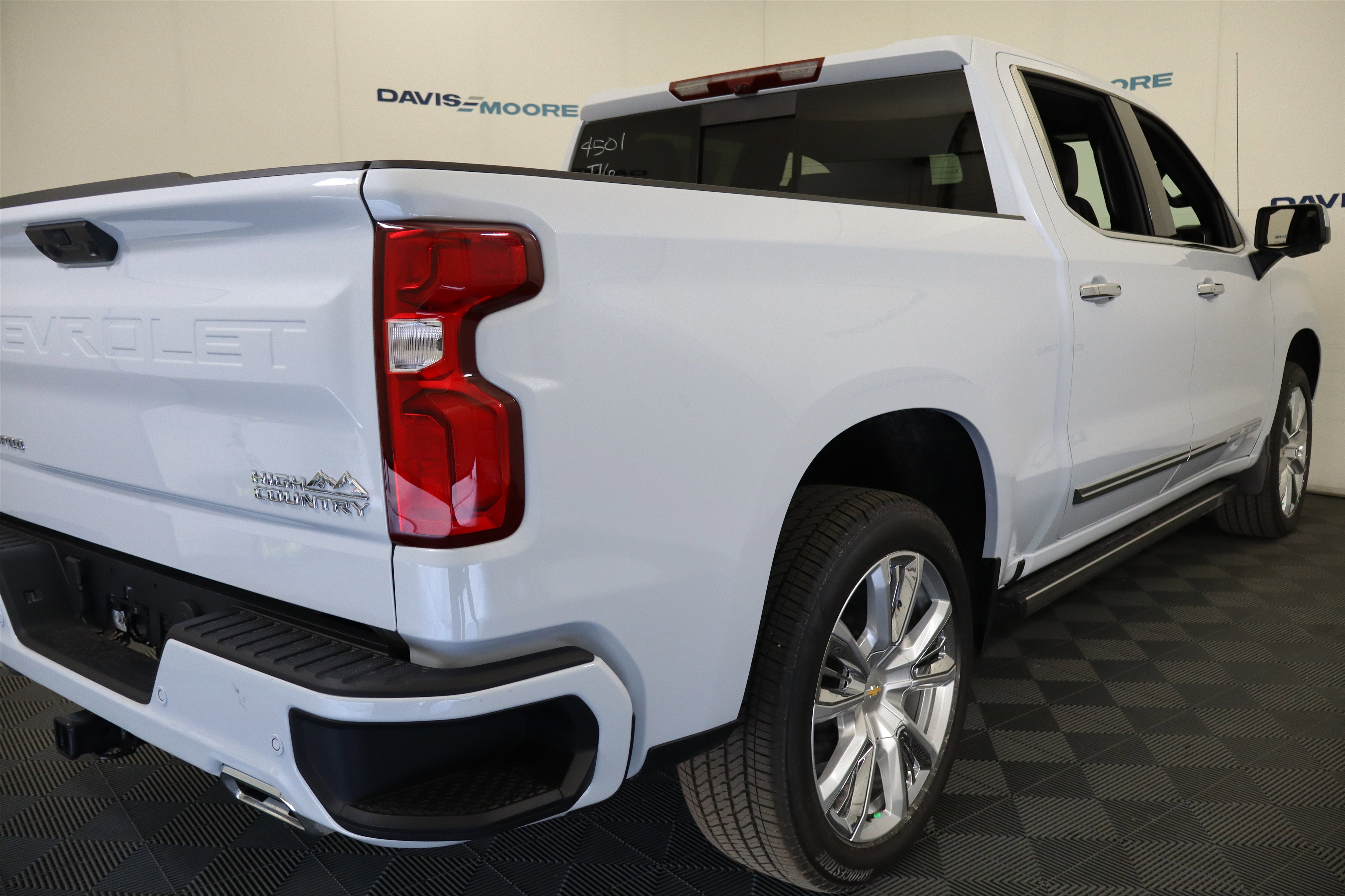 New 2026 Chevrolet Silverado 1500 High Country image 6