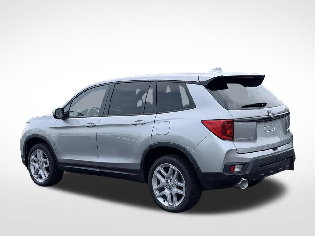 Used 2025 Honda Passport EX-L image 8