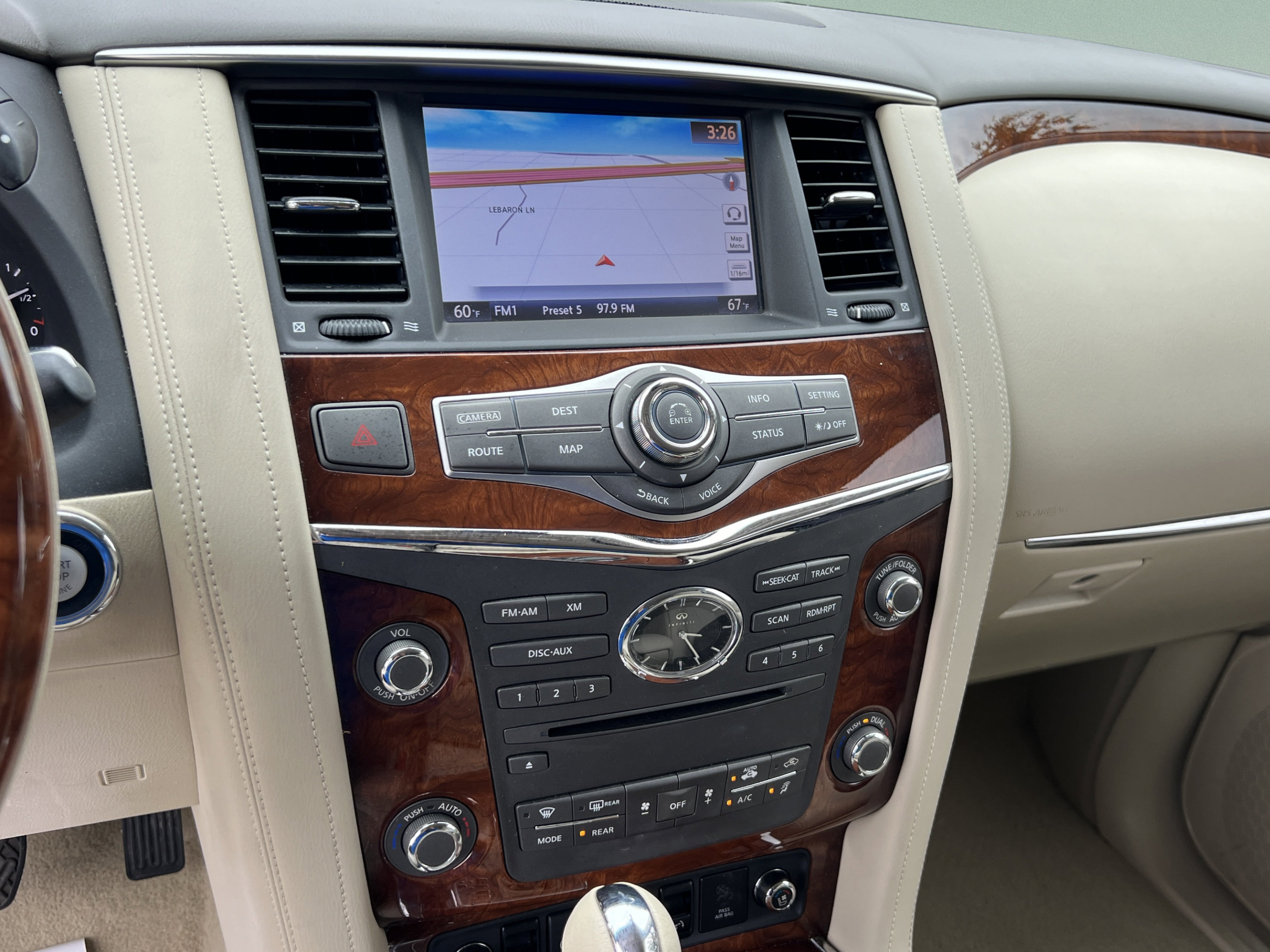 Used 2015 INFINITI QX80 2WD w/ Deluxe Technology Package image 17