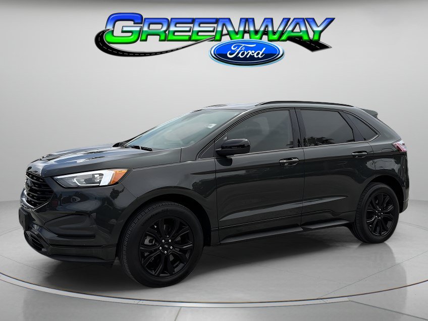 Used 2024 Ford Edge SE w/ Black Appearance Package