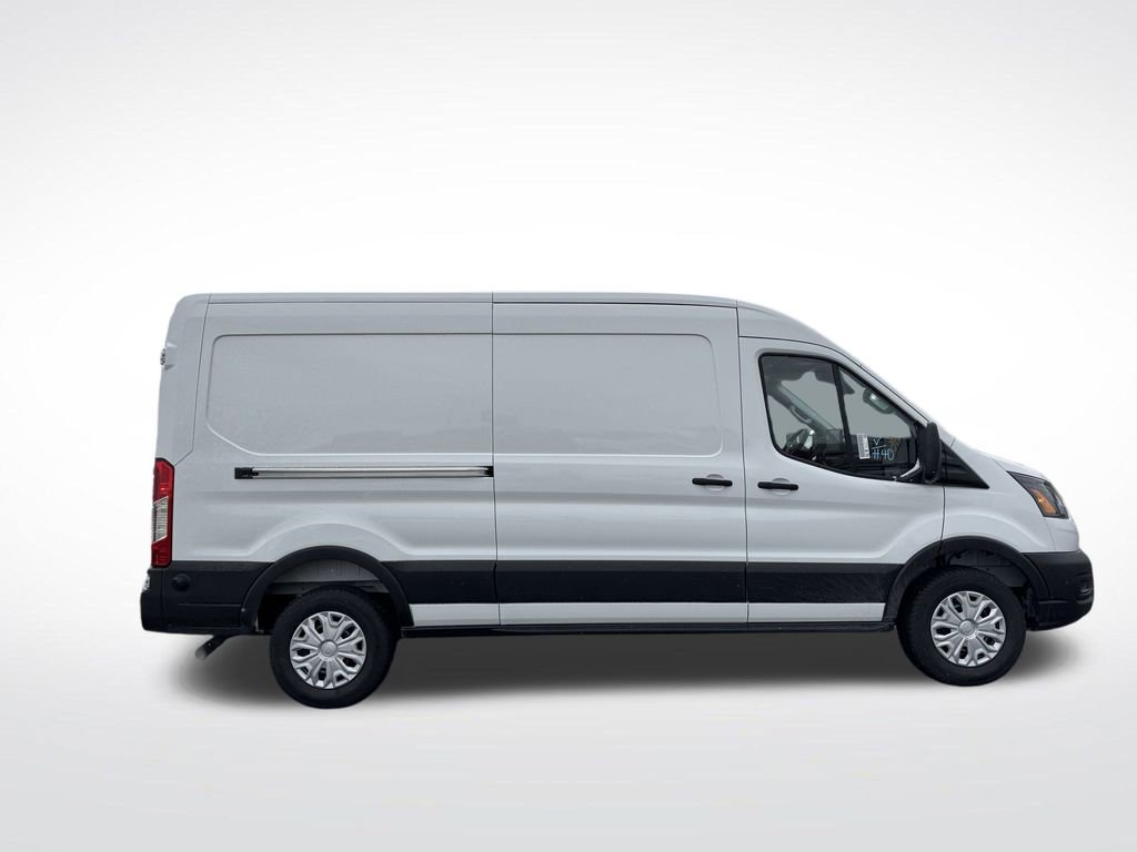 New 2026 Ford Transit 250 148 Medium Roof image 19