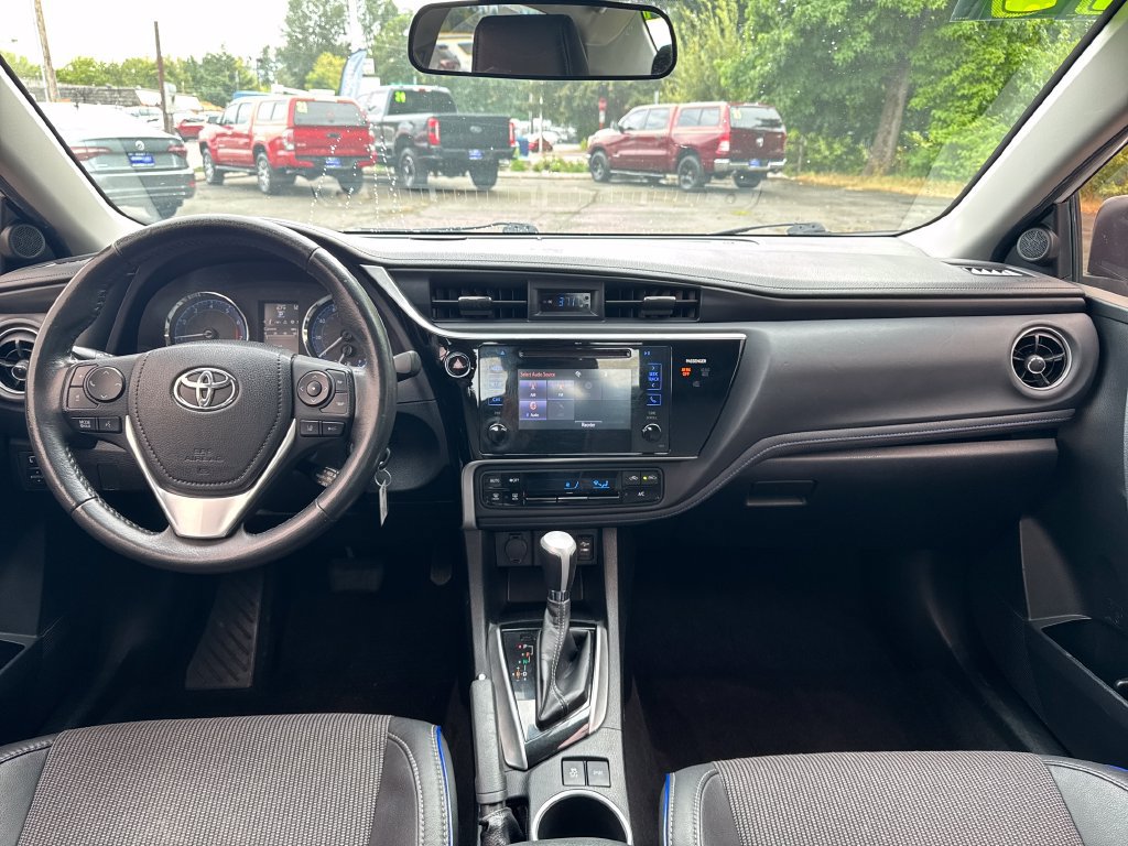 Used 2017 Toyota Corolla SE FWD image 13
