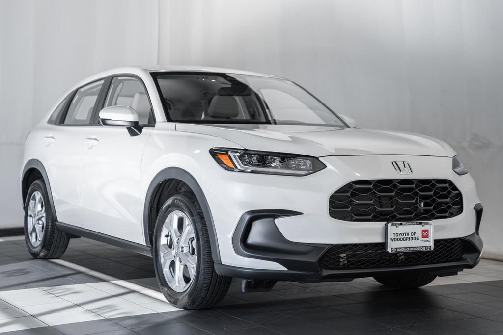 Used 2025 Honda HR-V LX