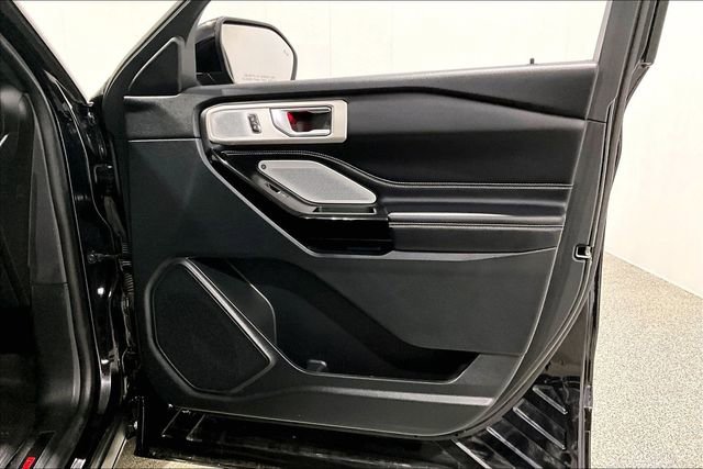 Used 2021 Ford Explorer ST w/ ST Street Pack image 30