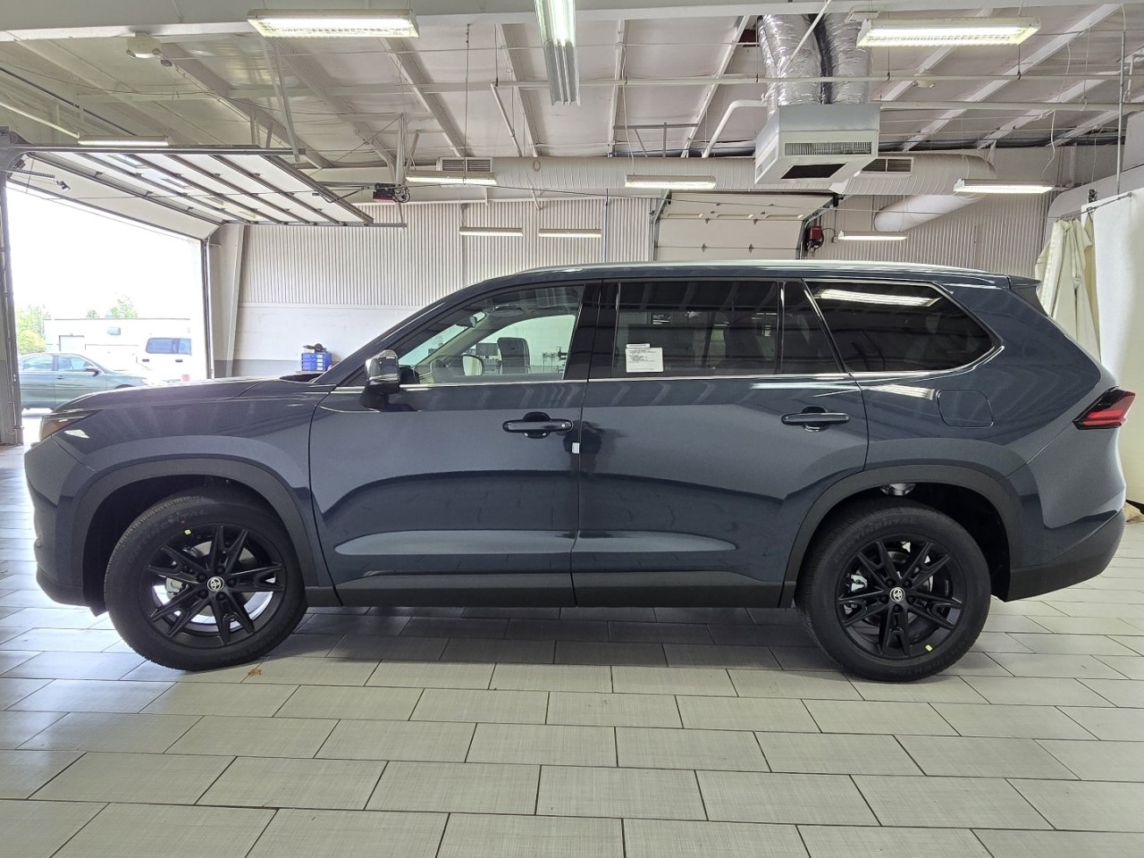 New 2026 Toyota Grand Highlander Limited AWD/4WD image 16