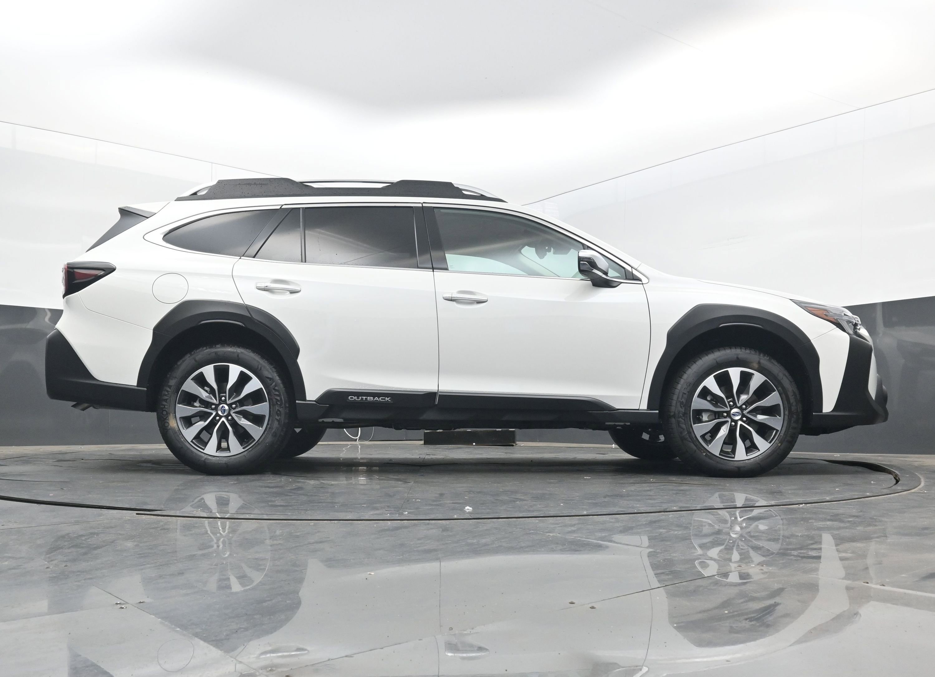 New 2025 Subaru Outback Touring XT image 30