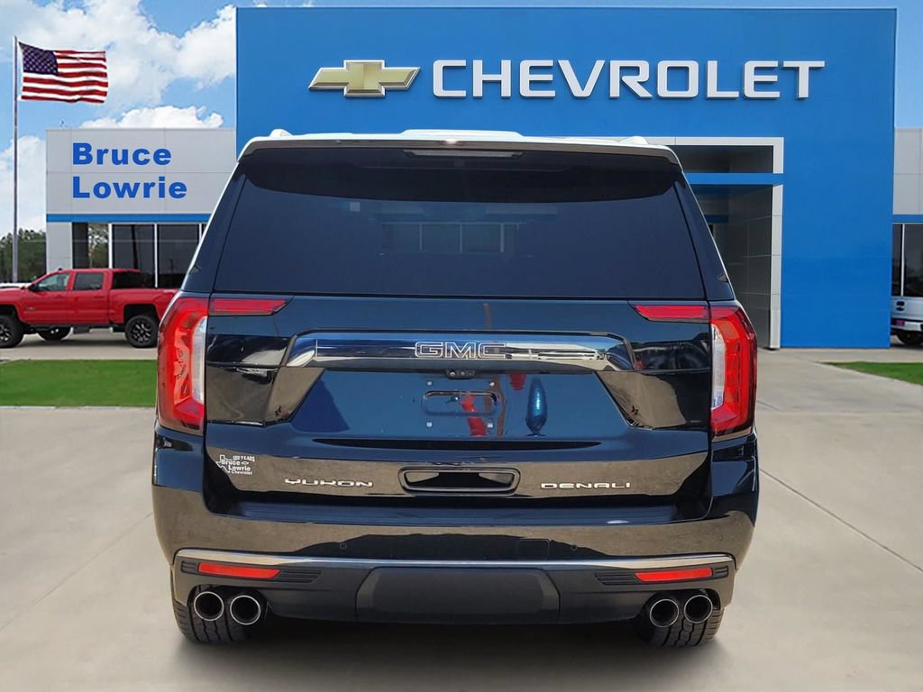 Used 2023 GMC Yukon Denali Ultimate w/ LPO, Floor Liner Package AWD/4WD image 6