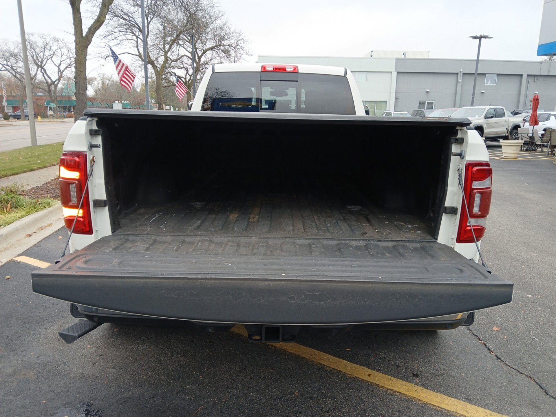 Used 2020 RAM 3500 Laramie image 26