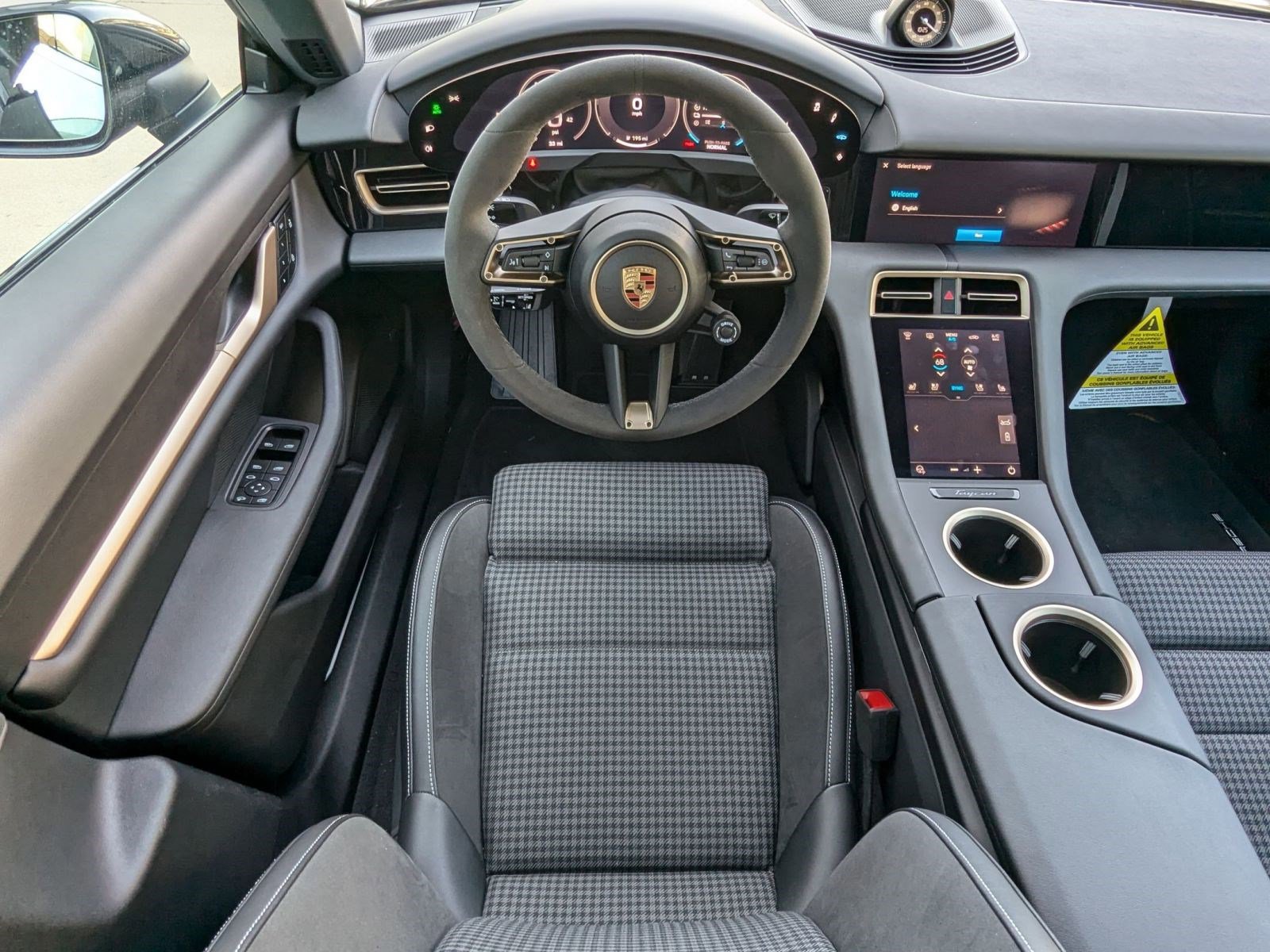 New 2025 Porsche Taycan 4S AWD/4WD image 15