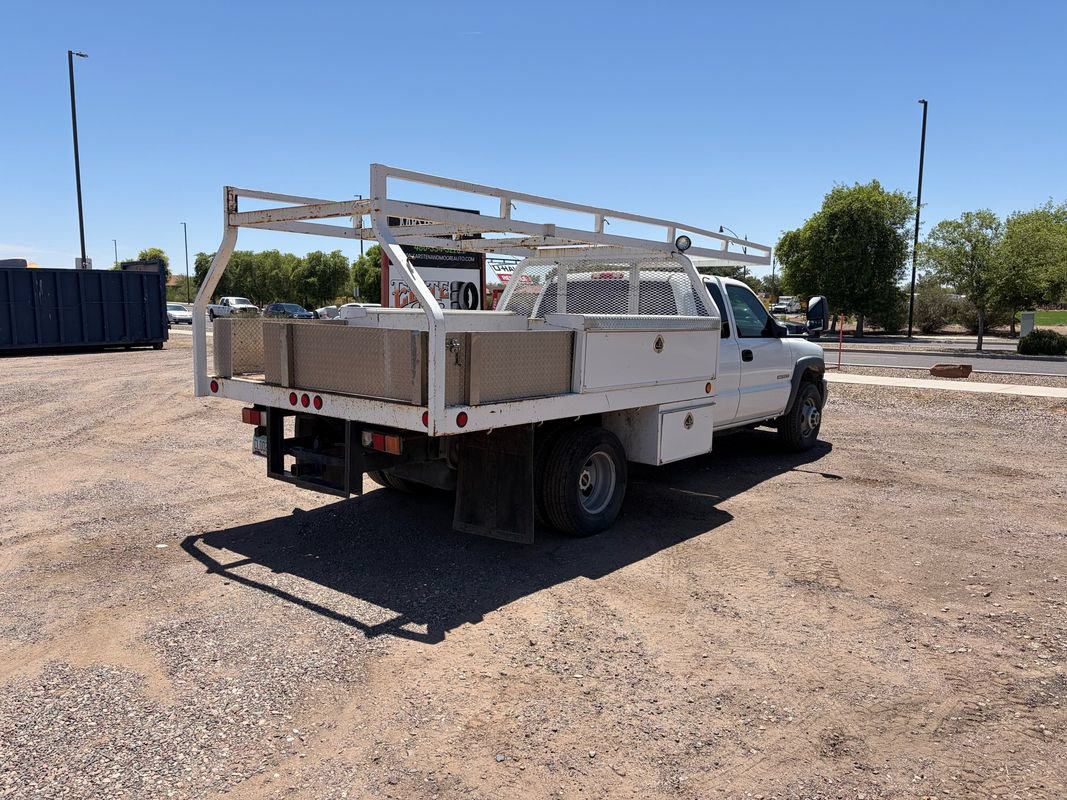 Used 2006 GMC Sierra 3500 W/T RWD image 3