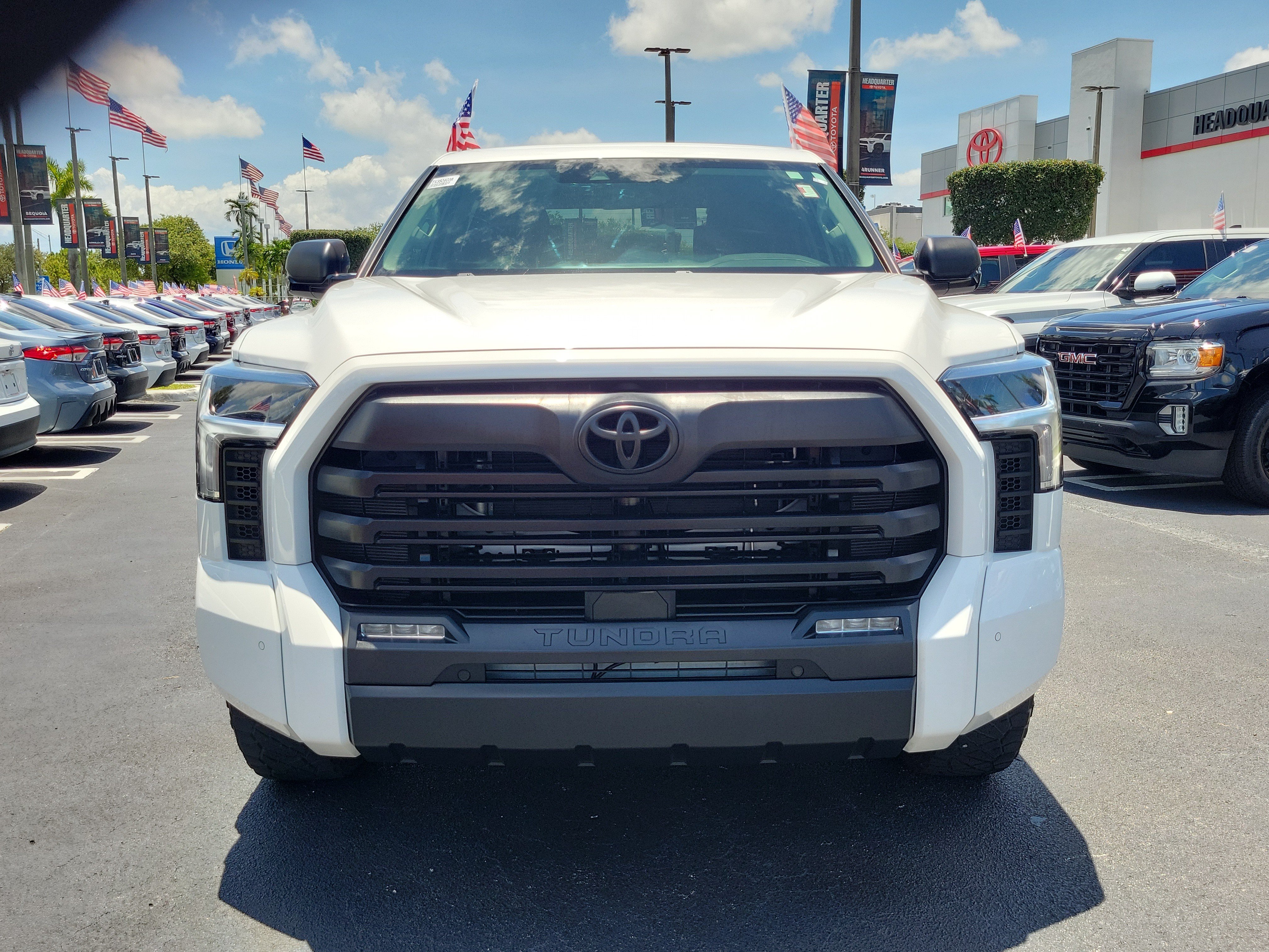 Used 2024 Toyota Tundra SR5 w/ SR5 Convenience Package RWD image 4