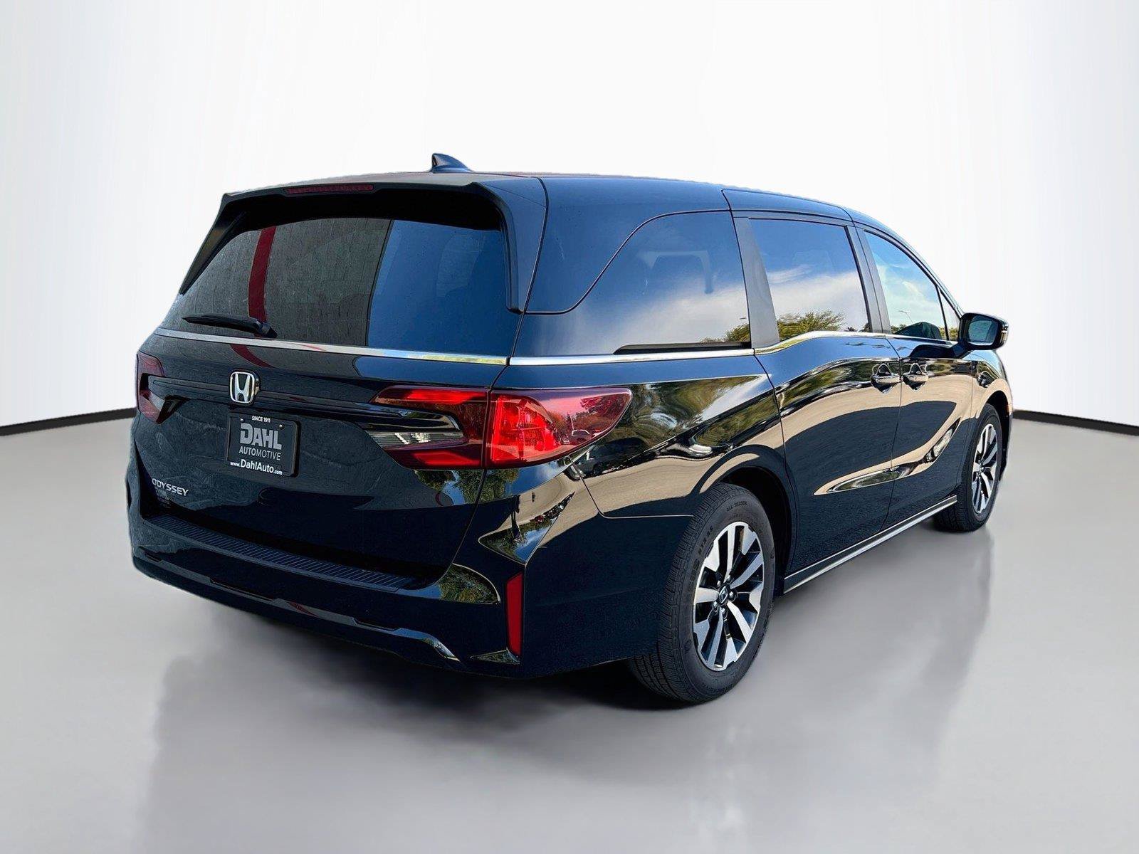Used 2025 Honda Odyssey EX-L image 13