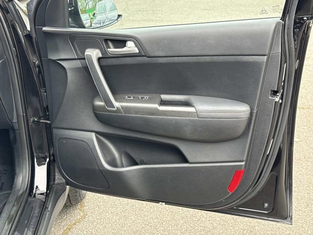 Used 2019 Kia Sportage LX image 6