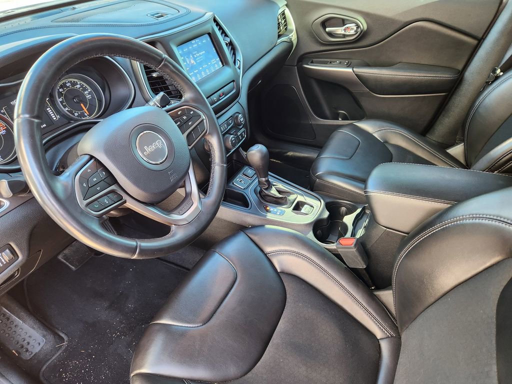 Used 2020 Jeep Cherokee Latitude Plus image 7