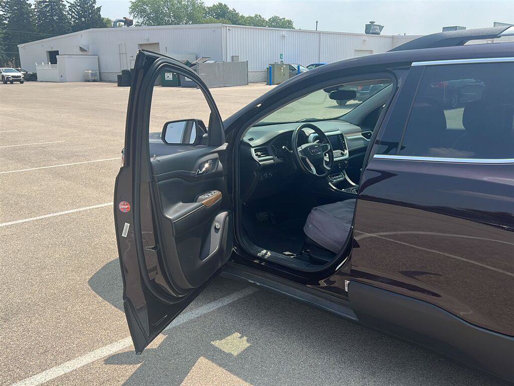 Used 2020 GMC Acadia SLE w/ Driver Convenience Package AWD/4WD image 10