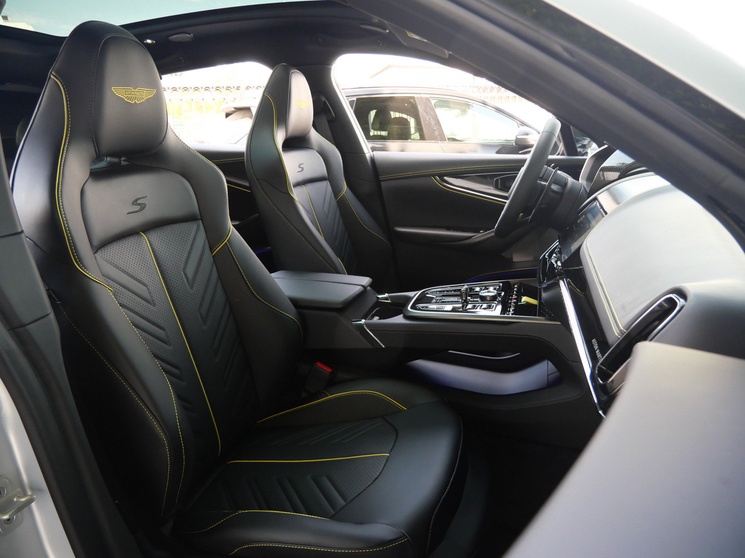 New 2026 Aston Martin DBX 707 AWD/4WD image 11
