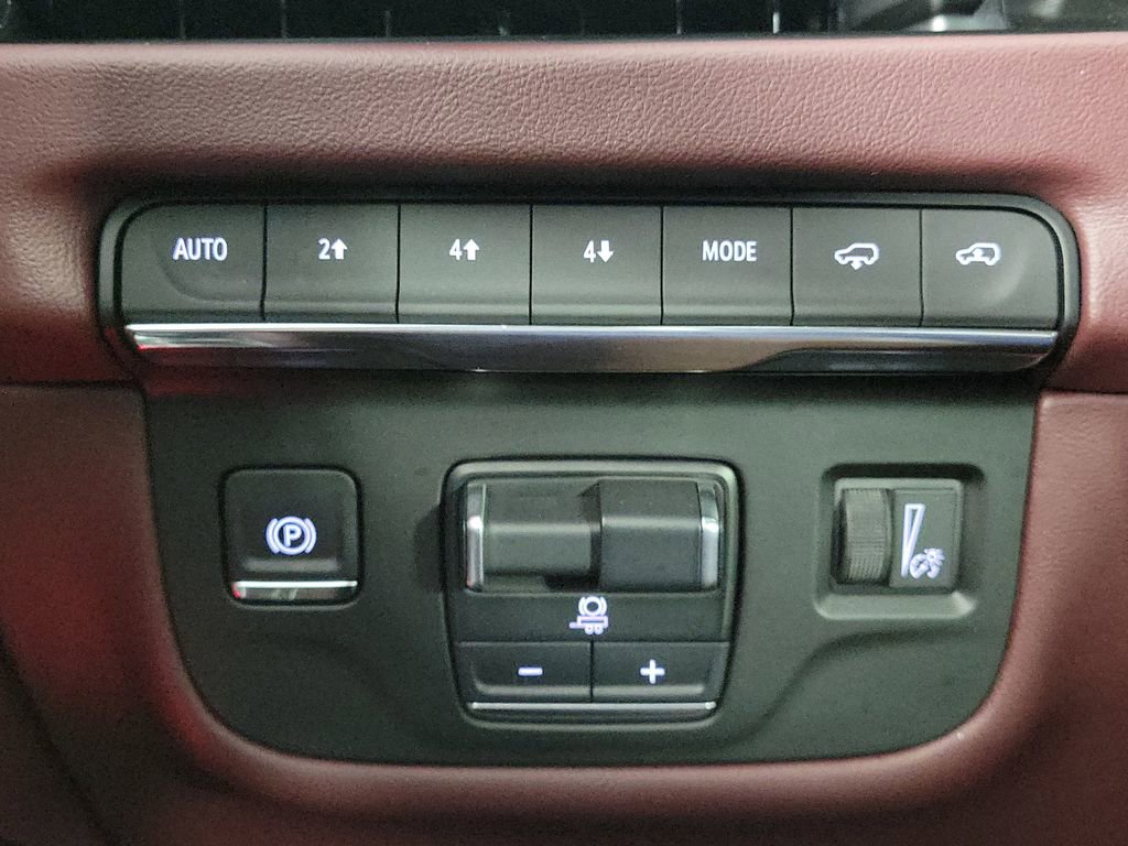 Certified 2025 Cadillac Escalade Sport w/ Touring Package image 32