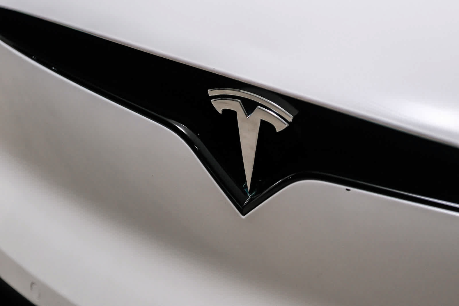 Used 2023 Tesla Model X AWD/4WD image 14