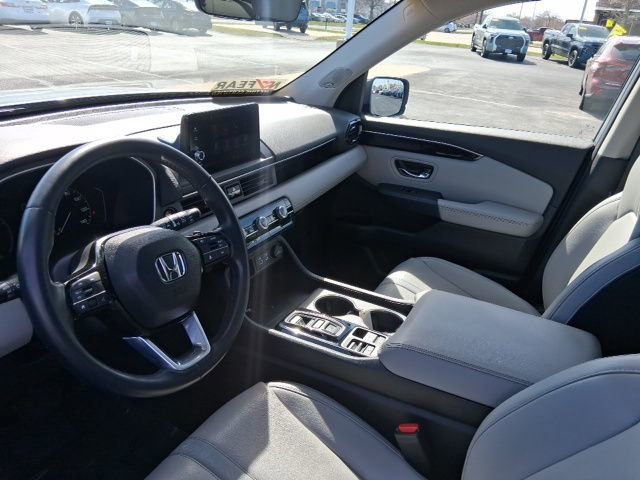 Used 2023 Honda Pilot Touring image 18