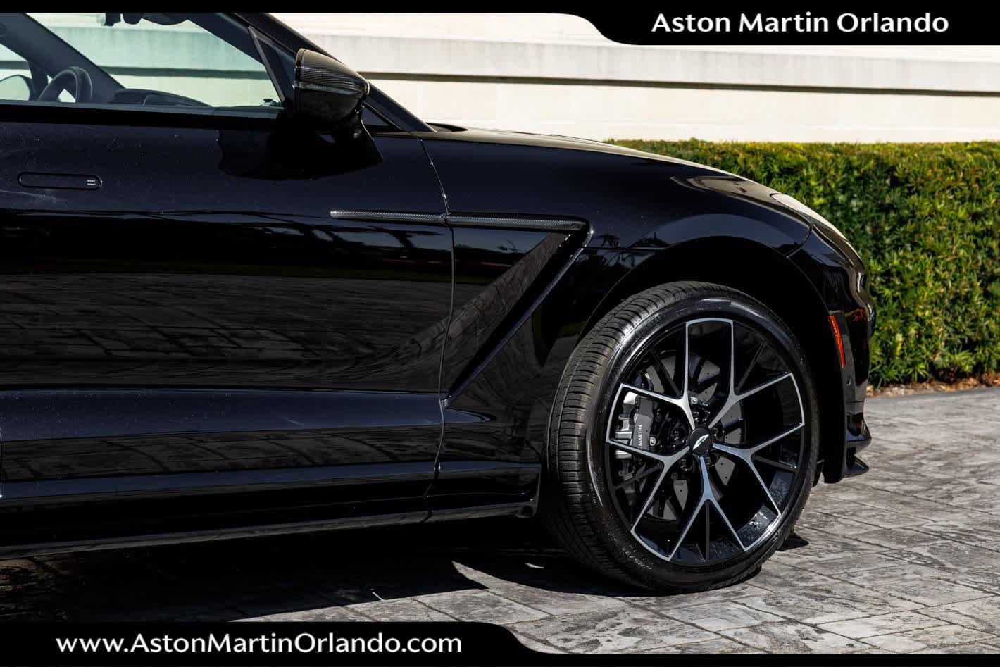 Used 2025 Aston Martin DBX 707 image 9