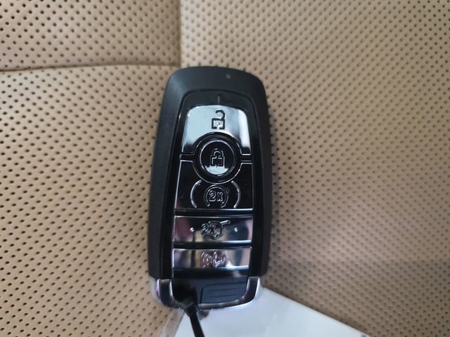 Used 2022 Lincoln Corsair Reserve w/ Equipment Group 201A AWD/4WD image 36
