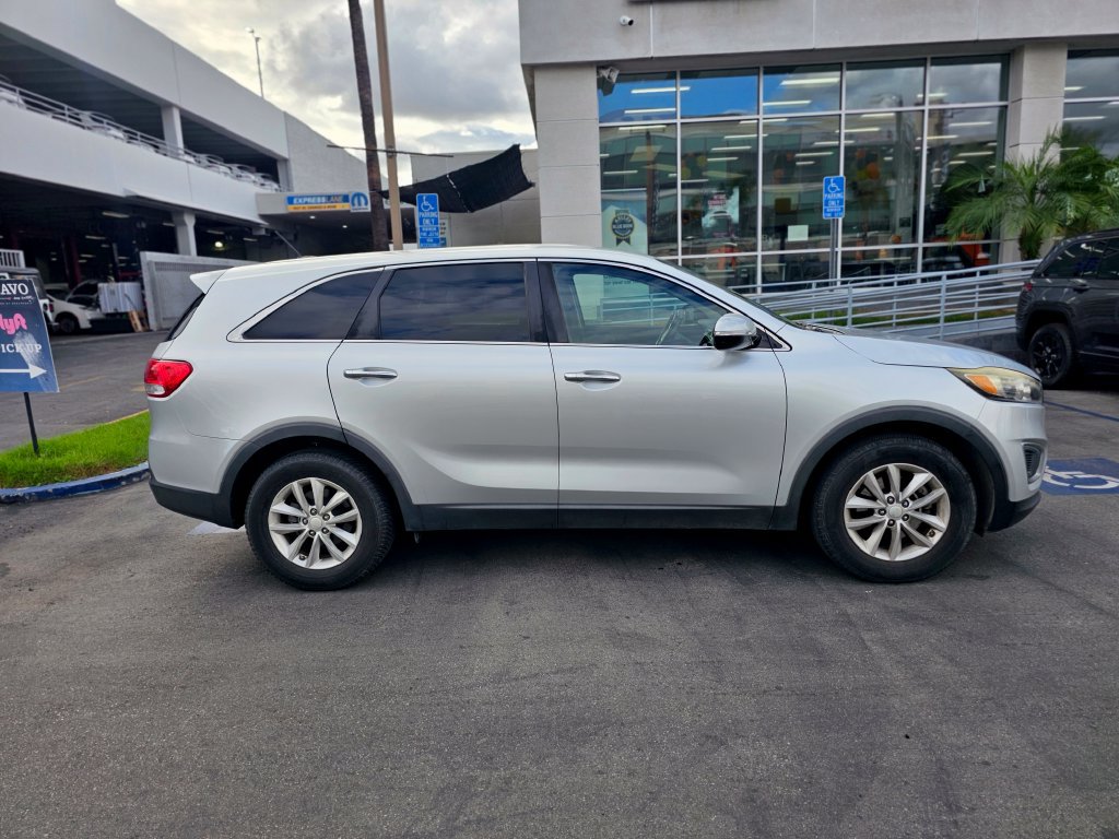 Used 2016 Kia Sorento L FWD image 5