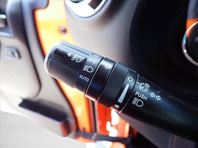Used 2013 Jeep Wrangler Sahara w/ Dual Top Group AWD/4WD image 14