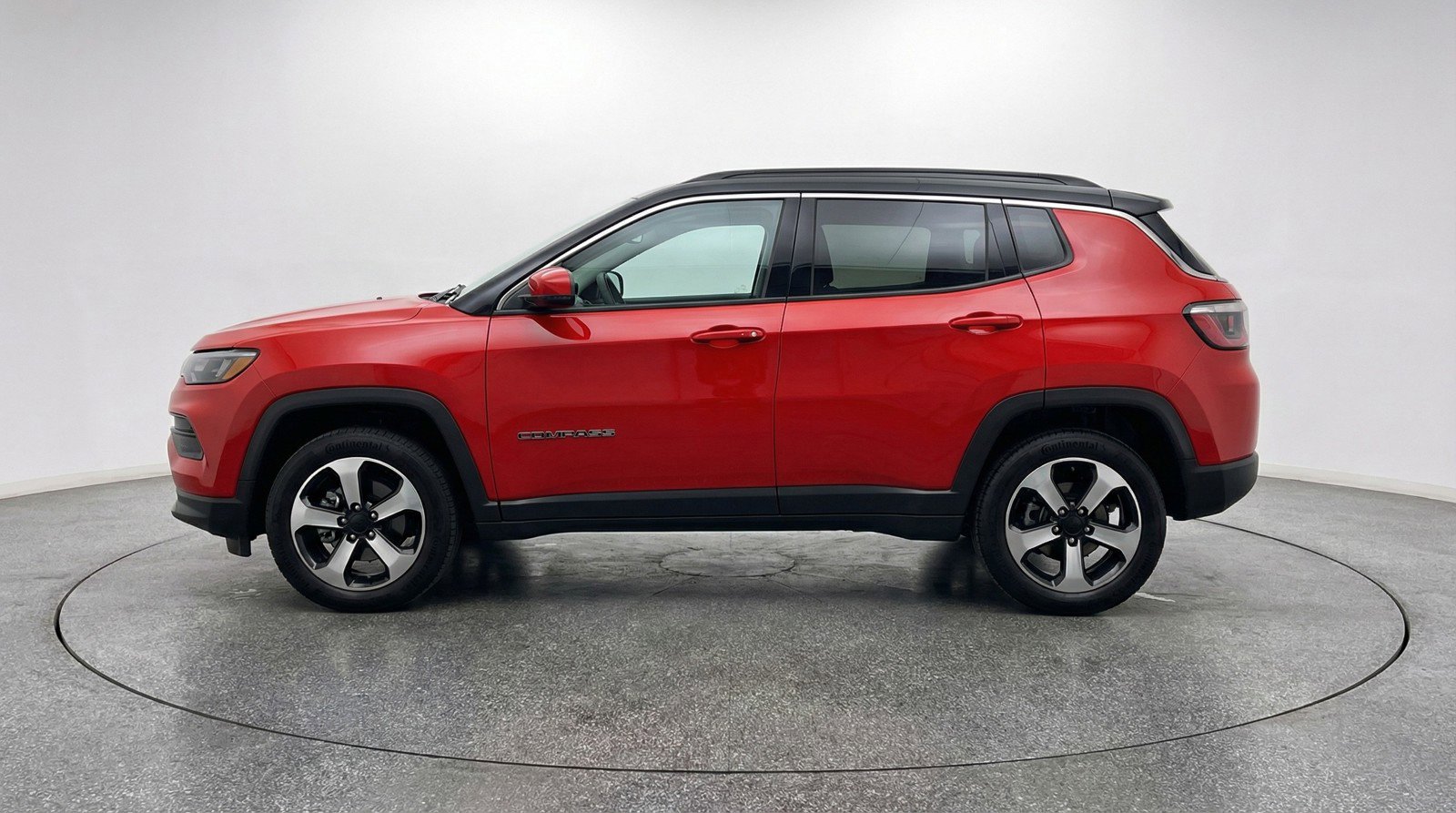 Used 2025 Jeep Compass Trailhawk AWD/4WD image 5