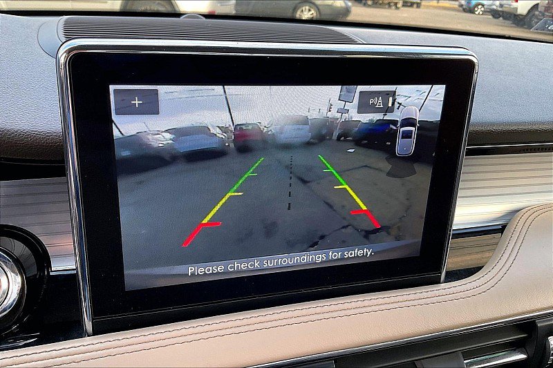 Used 2021 Lincoln Corsair AWD w/ Equipment Group 101A image 14