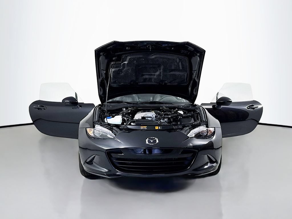 Used 2023 MAZDA MX-5 Miata RF Grand Touring RWD image 16