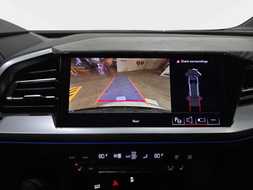 Used 2024 Audi Q4 e-tron Premium Plus w/ Premium Plus image 24