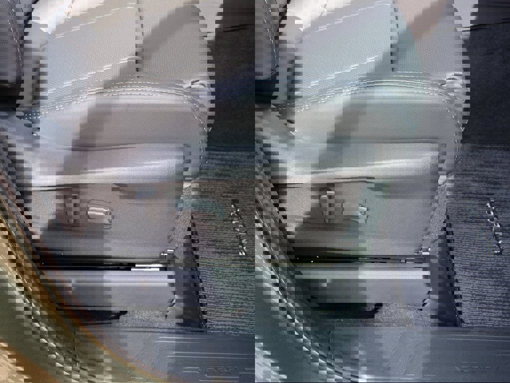 New 2025 Subaru Ascent Touring image 11