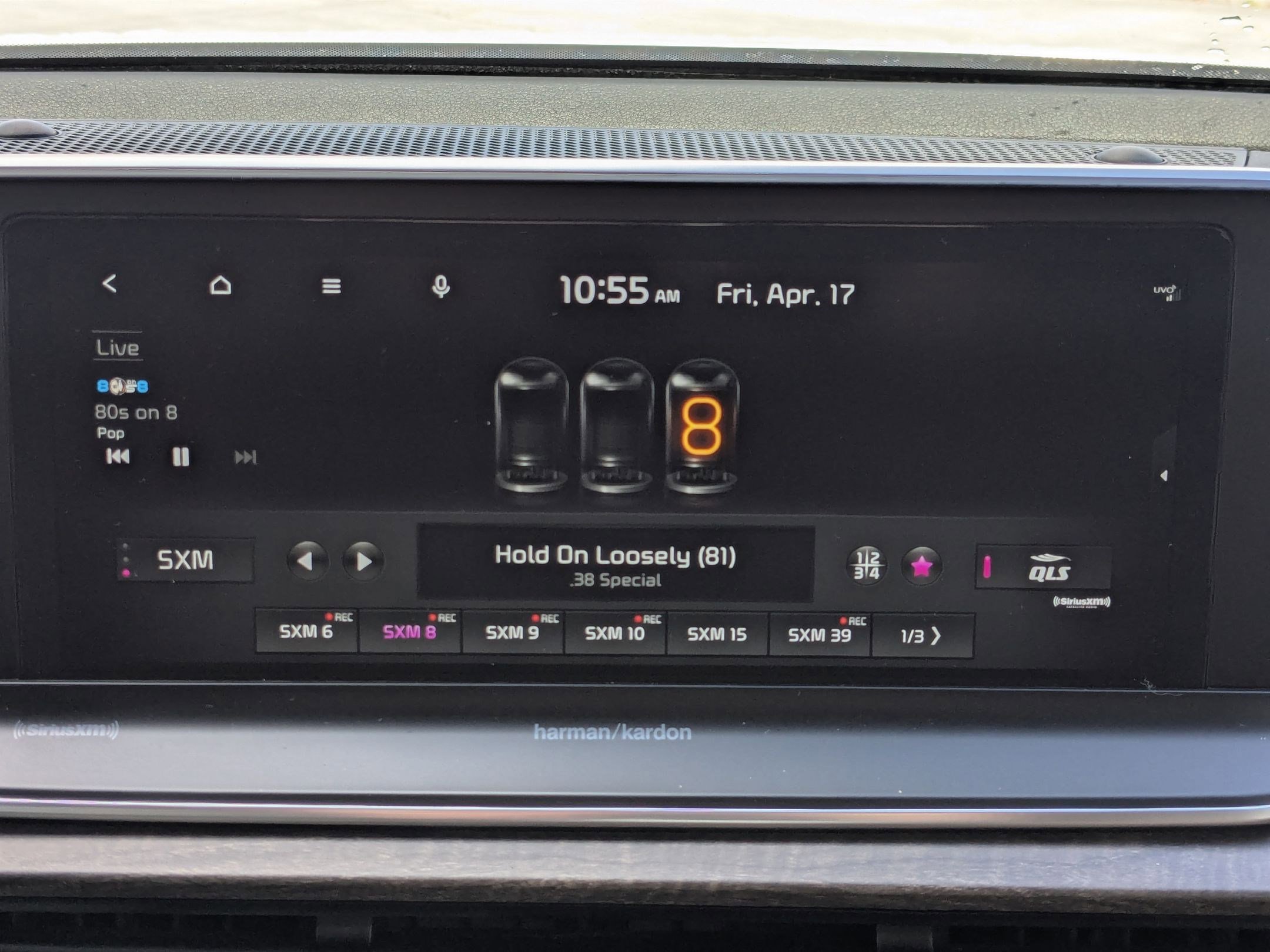 Used 2022 Kia Telluride SX w/ SX Prestige Package image 19