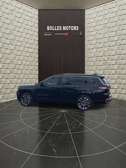 Certified 2021 Jeep Grand Cherokee L Overland w/ Luxury Tech Group IV AWD/4WD image 11