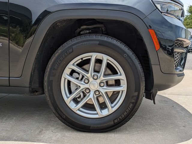 Certified 2024 Jeep Grand Cherokee Laredo X w/ Luxury Tech Group I AWD/4WD image 12