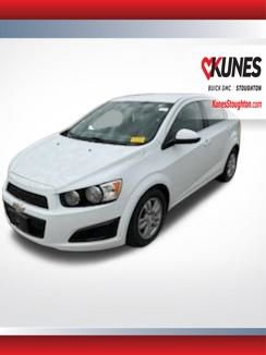 Used 2016 Chevrolet Sonic LT image 3