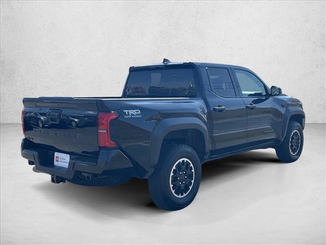 Used 2025 Toyota Tacoma TRD Off-Road AWD/4WD image 5
