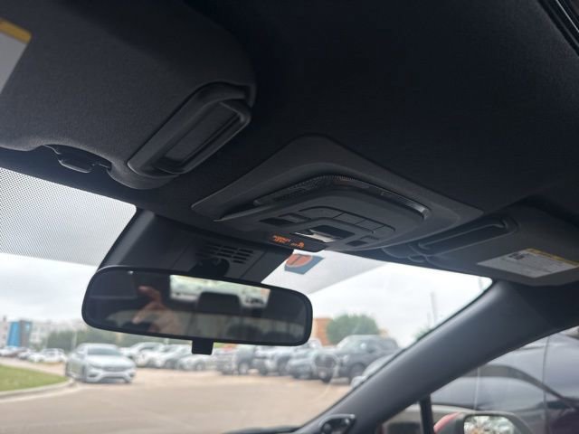 Used 2023 Toyota Corolla SE w/ SE Package FWD image 16