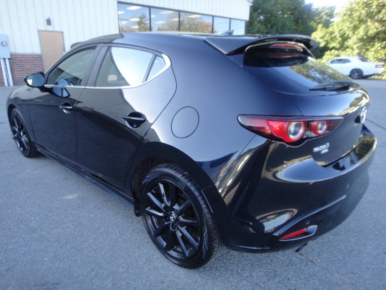 Used 2023 MAZDA MAZDA3 Hatchback w/ Appearance Package AWD/4WD image 6