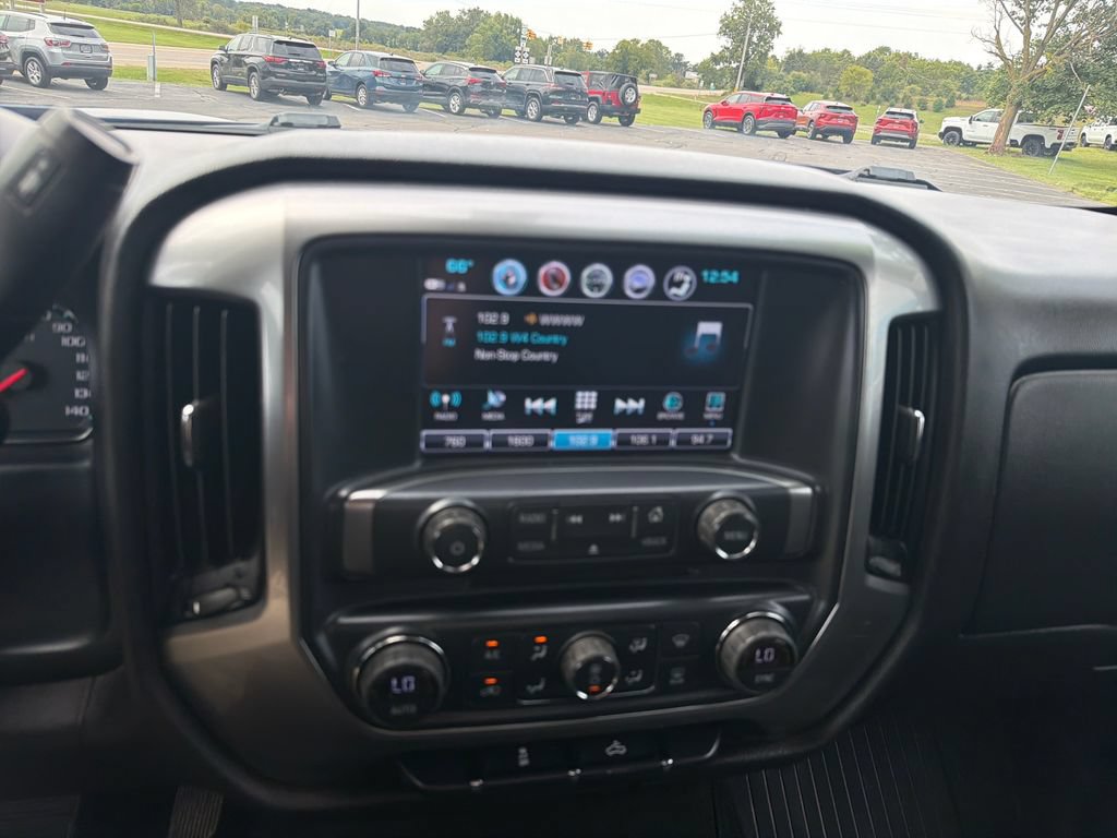 Used 2017 Chevrolet Silverado 1500 LT w/ All Star Edition AWD/4WD image 21