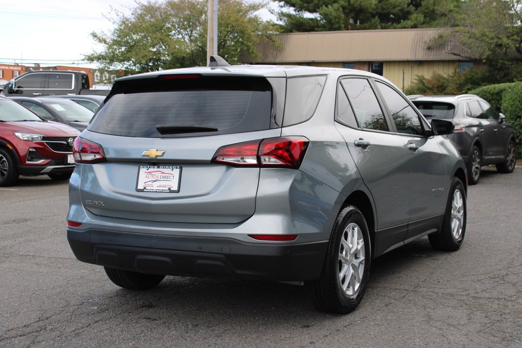 Used 2024 Chevrolet Equinox LS w/ Driver Confidence II Package FWD image 6