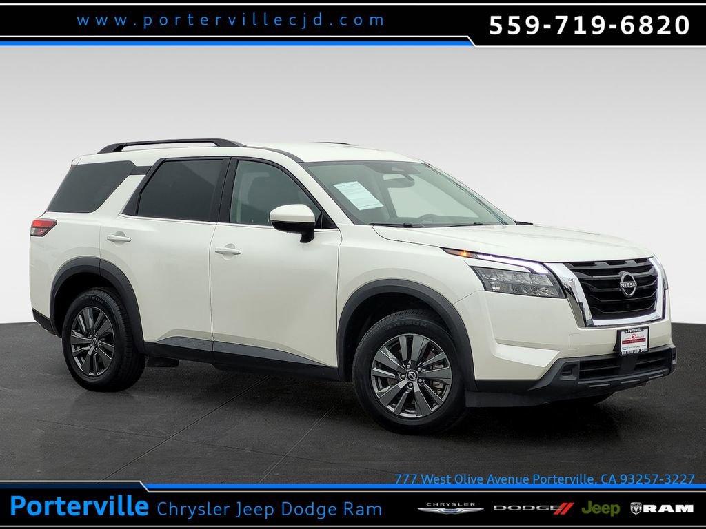 Used 2024 Nissan Pathfinder SV FWD image 1