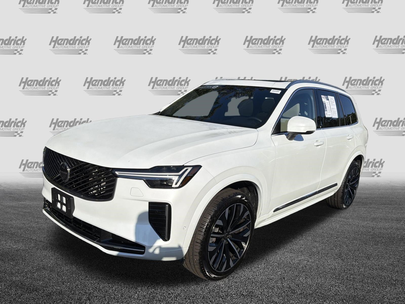 Certified 2026 Volvo XC90 B6 Plus AWD/4WD image 9