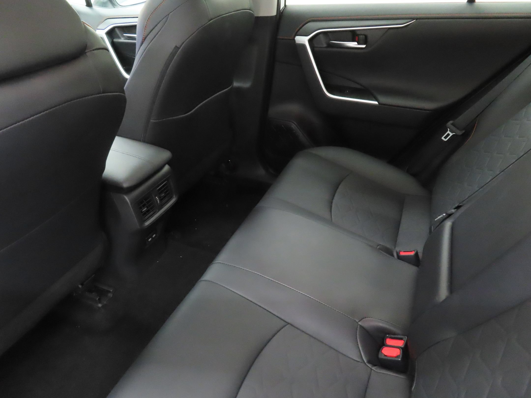 Used 2024 Toyota RAV4 Adventure w/ Convenience Package AWD/4WD image 22